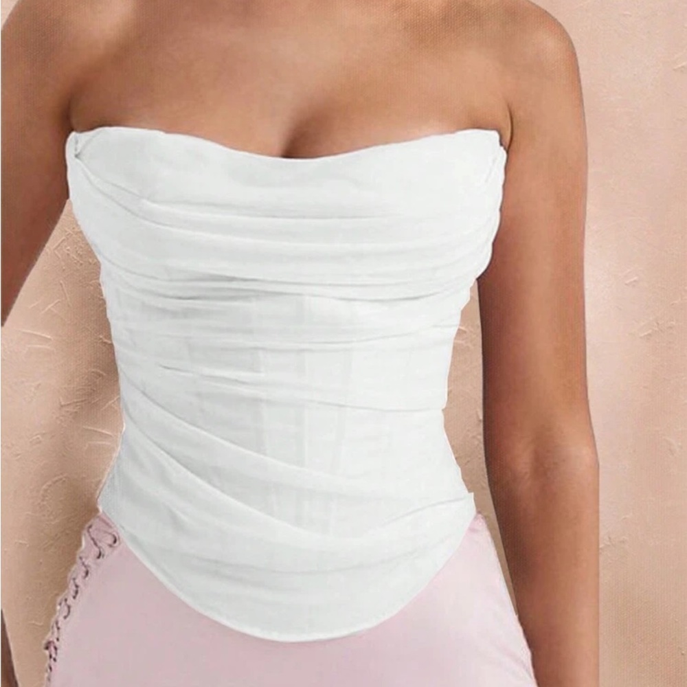 Elegant White Strapless Crop Top